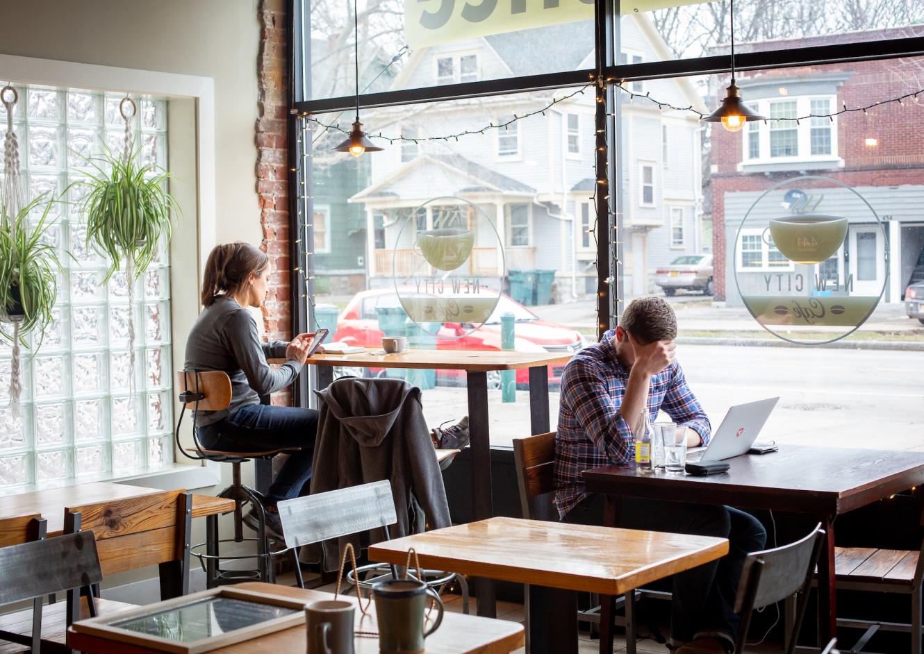 Roast, record, repeat: How Toby's Estate brews the perfect cup of coffee at  its Brooklyn cafe and roastery